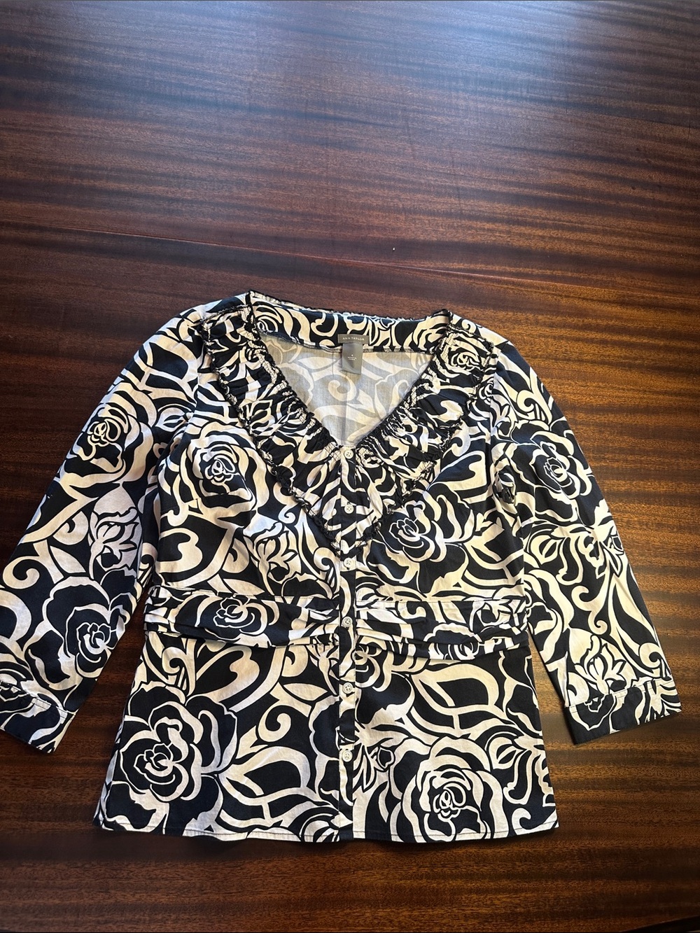 Ann Taylor Black and White Floral Ruffle V-Neck Blouse